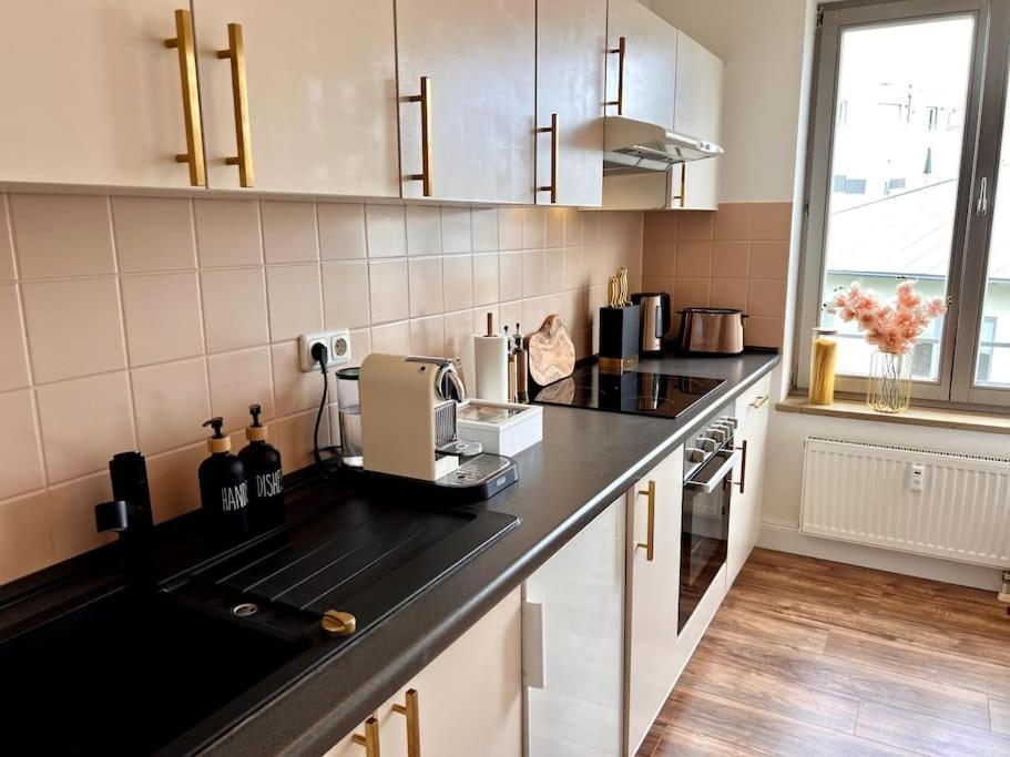 Bali Home Stylische Wohnung Mit Terrasse 쇼네펠드 외부 사진