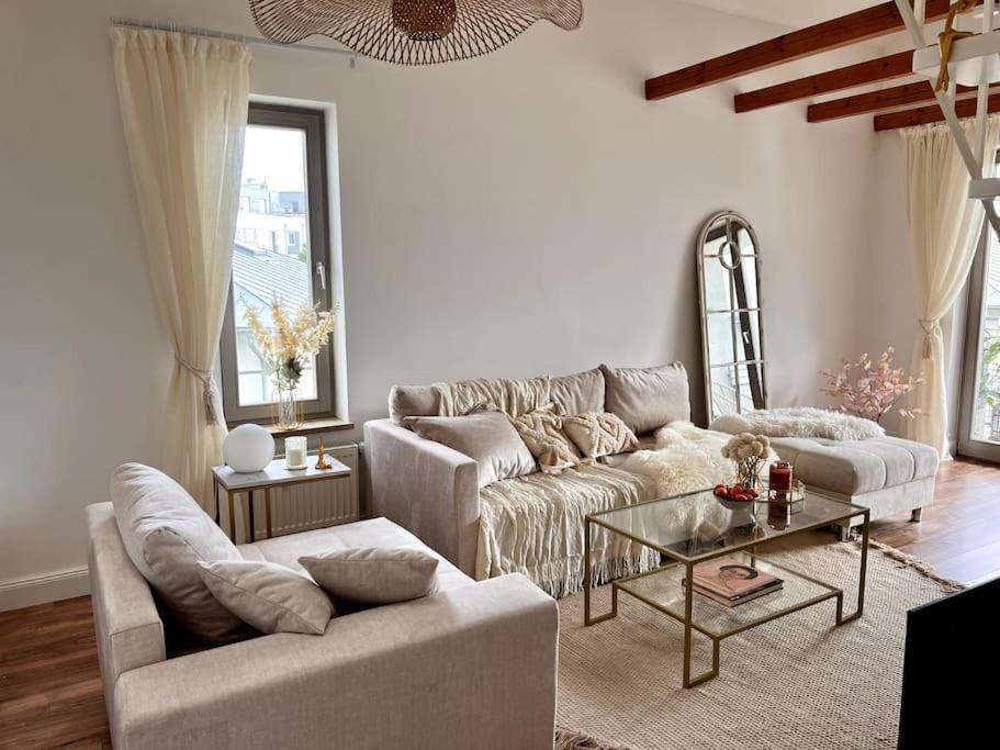 Bali Home Stylische Wohnung Mit Terrasse 쇼네펠드 외부 사진